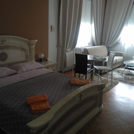 B&B In Arena L' Opera Verona Bagian luar foto