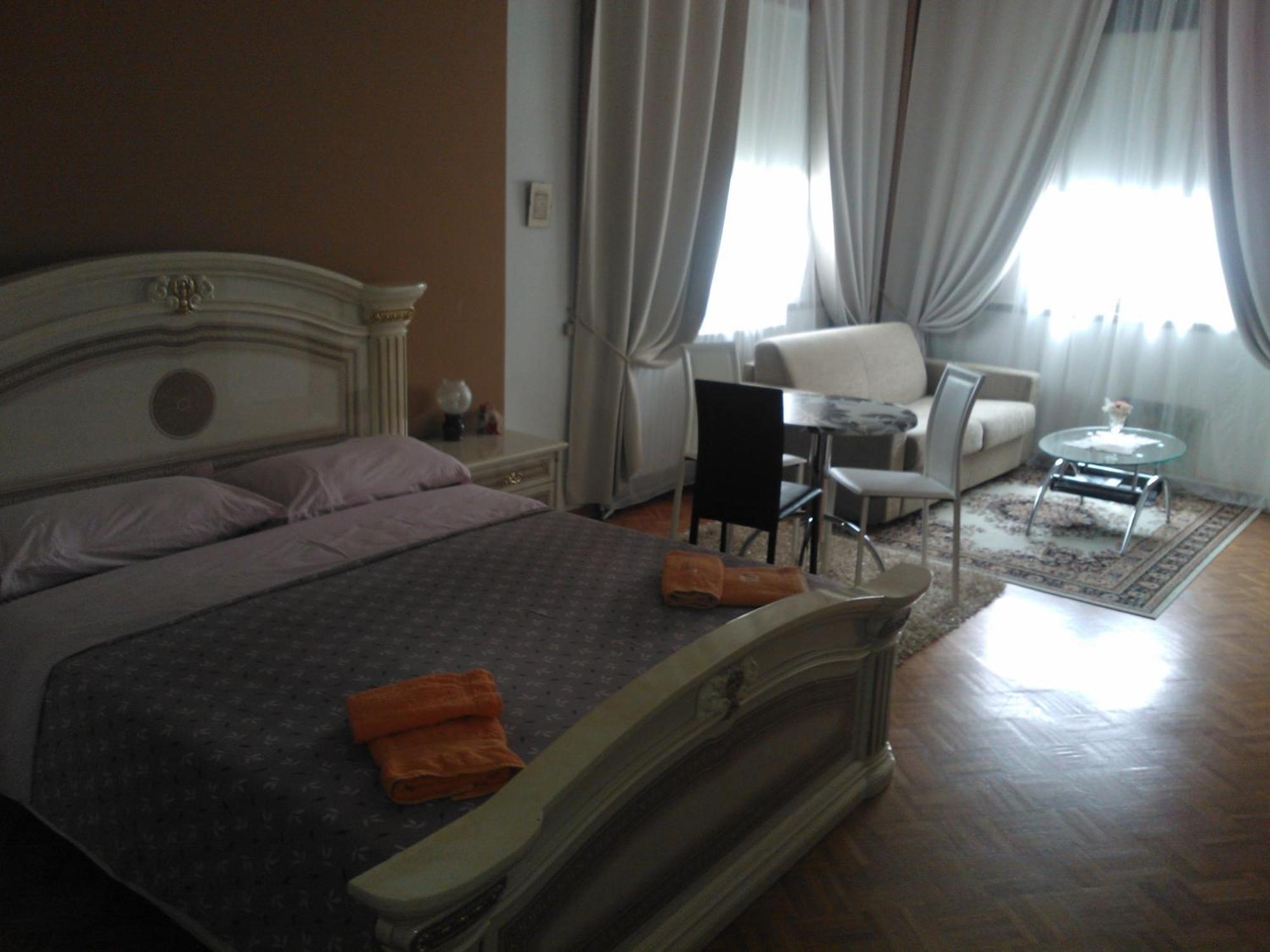 B&B In Arena L' Opera Verona Bagian luar foto