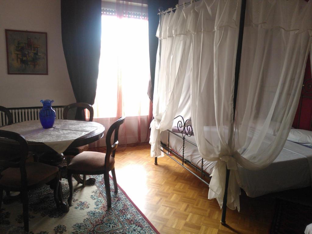B&B In Arena L' Opera Verona Bagian luar foto